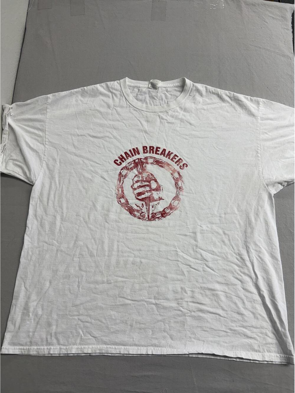 Chainbreakers Religious T-shirt Jesus on the Cross Tee 3XL